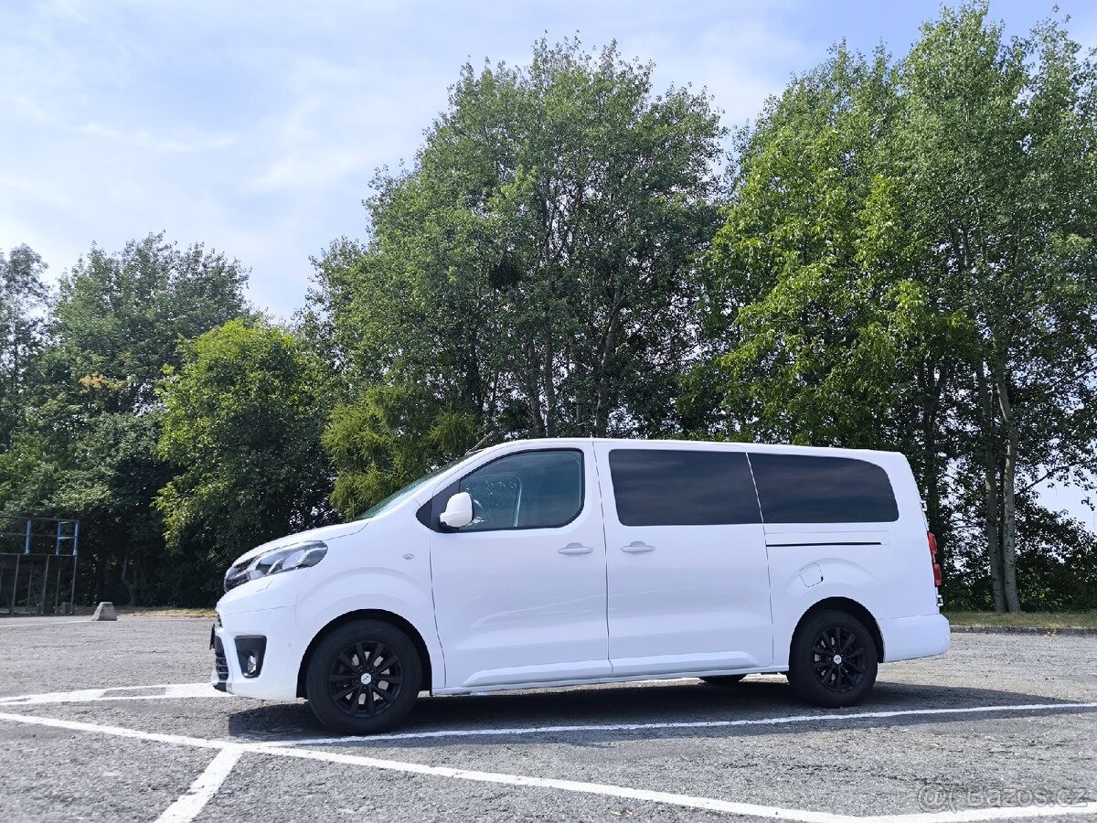 toyota-proace-verso-2-0-l2-2020r-v-najeto-100-000 - 2