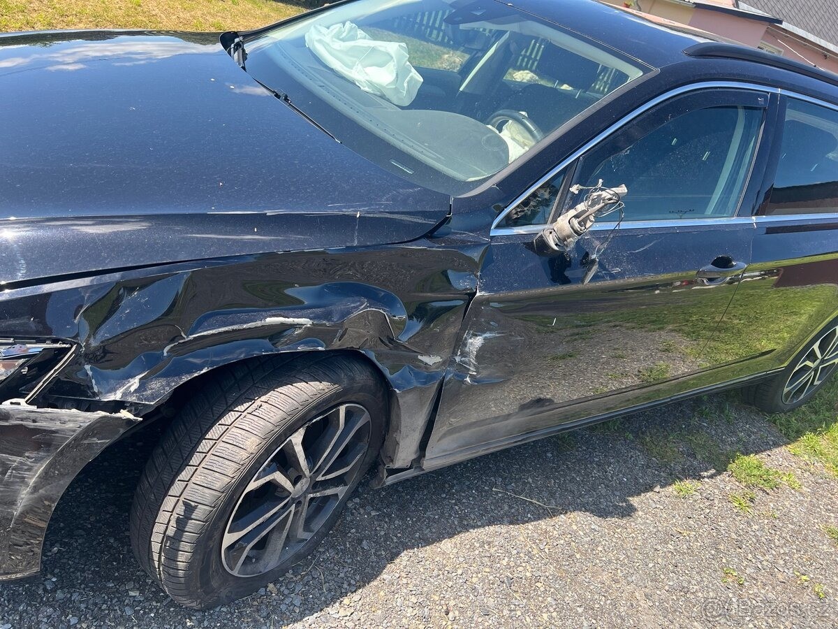 volkswagen-passat-2-0-b8-tdi-110kw - 4