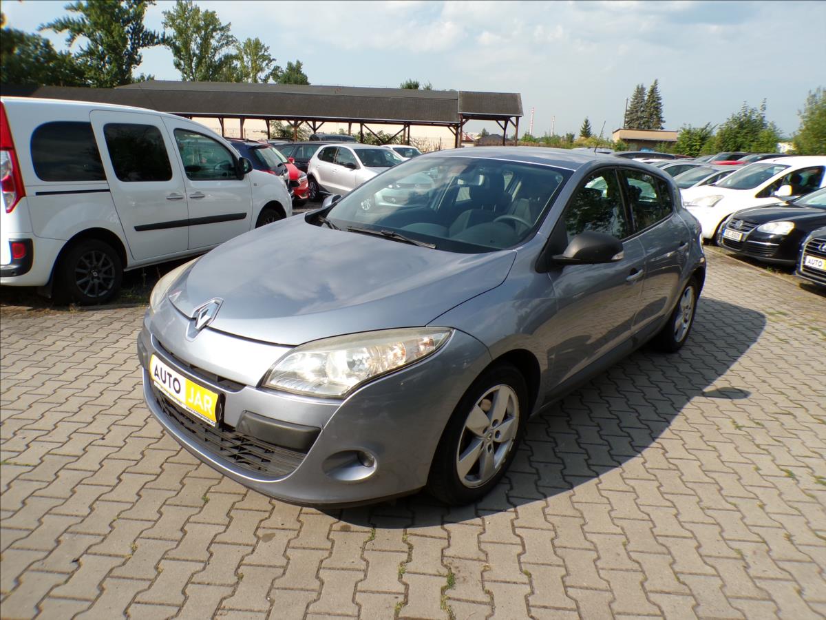 renault-megane-1-4-tce-130-tempomat - 1