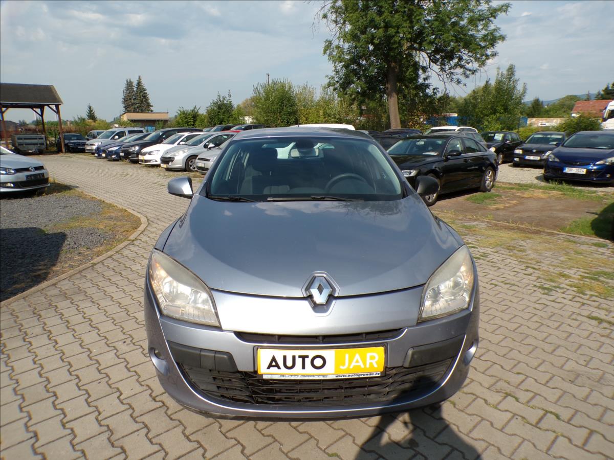 renault-megane-1-4-tce-130-tempomat - 2