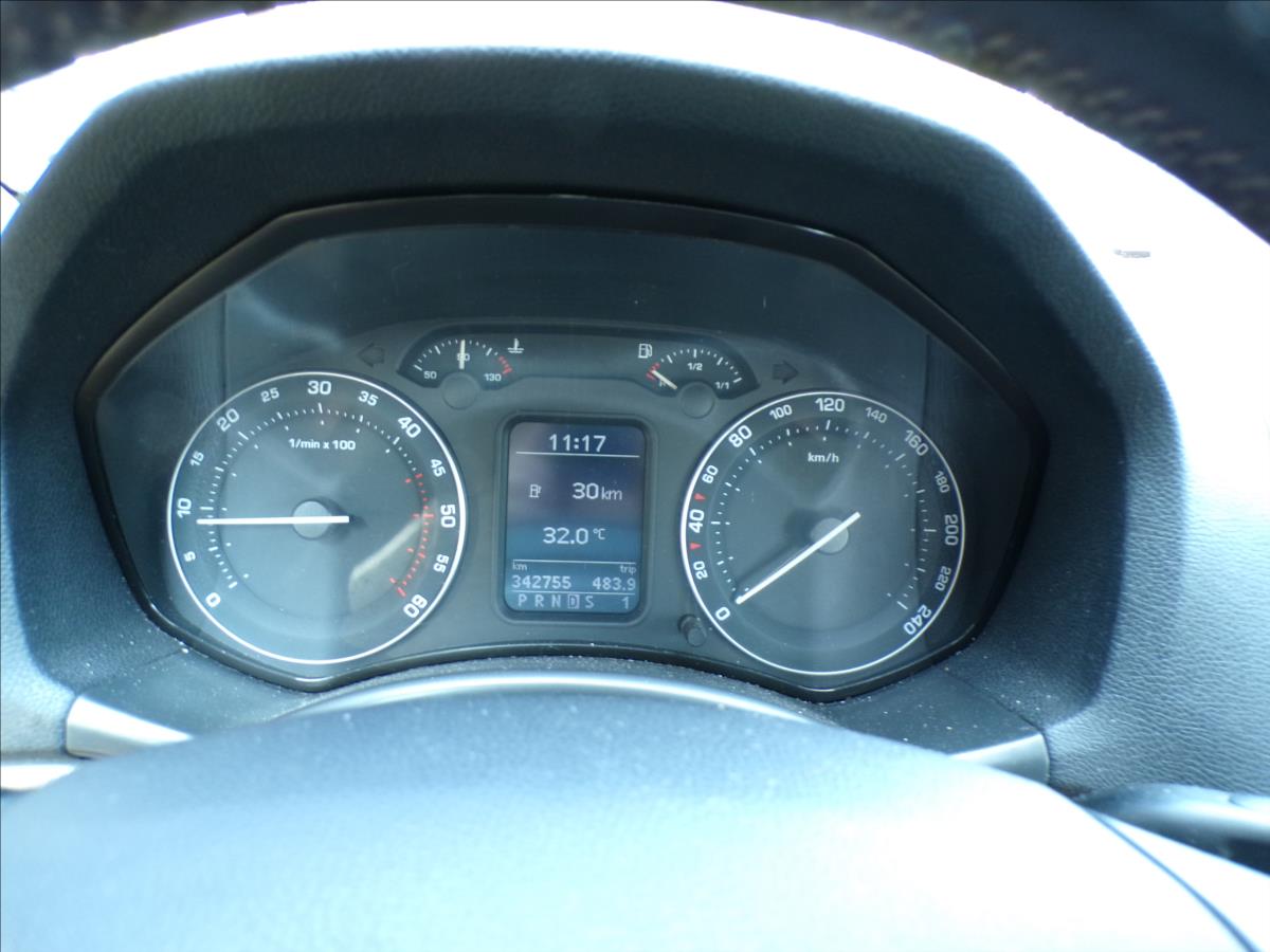 skoda-octavia-1-9-tdi-dsg - 6