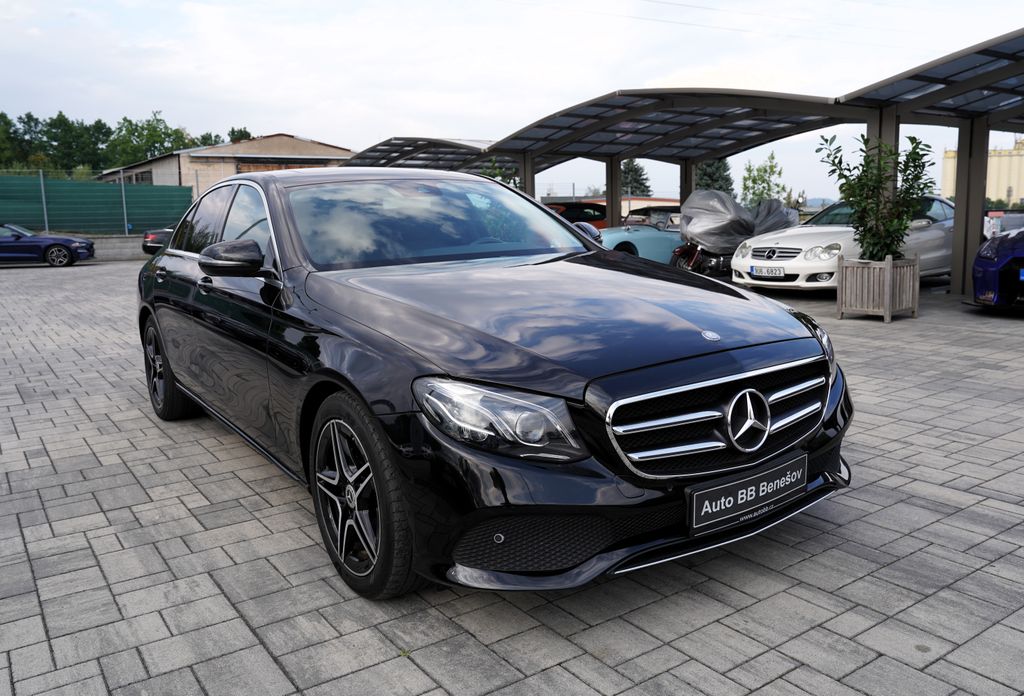 mercedes-benz-tridy-e-e-220d-amg-led-at9-kuze - 7