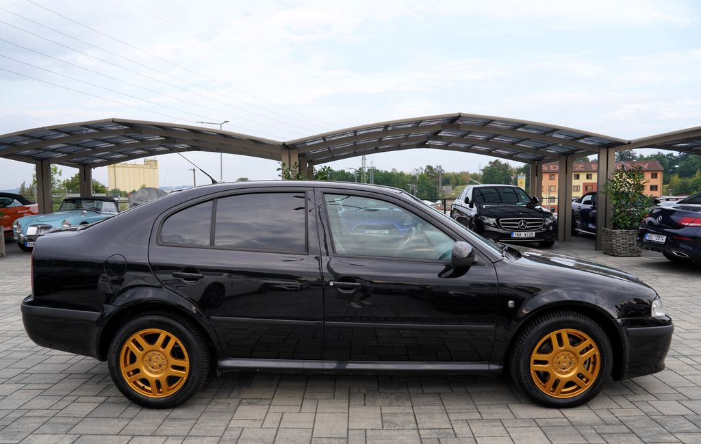 skoda-octavia-1-9-tdi-110kw-cr-kuze-al-kola - 6