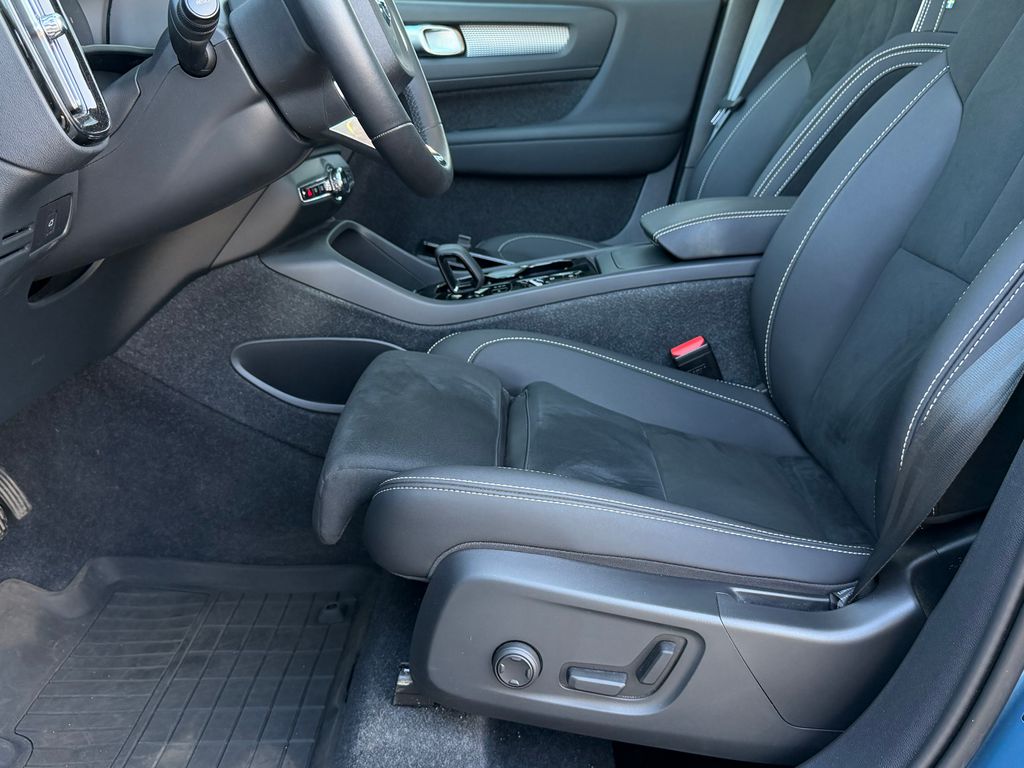 volvo-xc40-ultimate-dark-b4-pixel-led - 9