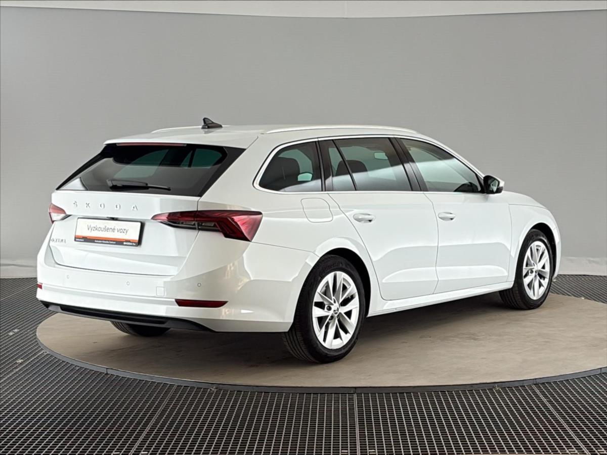 skoda-octavia-2-0-tdi-style-plus-4x4-7dsg - 1
