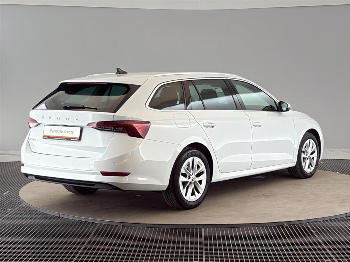 skoda-octavia-2-0-tdi-style-plus-4x4-7dsg - 1