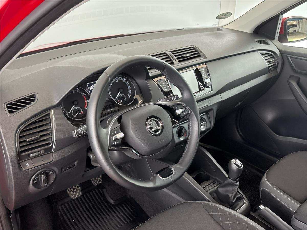 skoda-fabia-1-0-tsi-ambition-top - 5