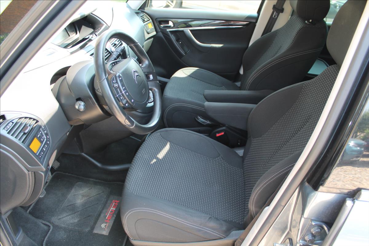 citroen-c4-picasso-1-6-hdi-82kw-selection - 6