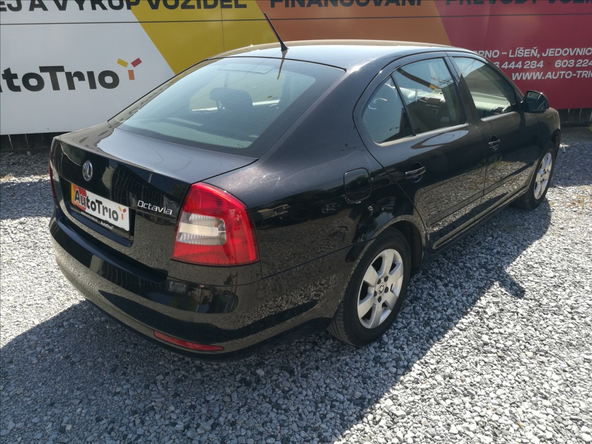 skoda-octavia-1-6-tdi-ambiente - 2