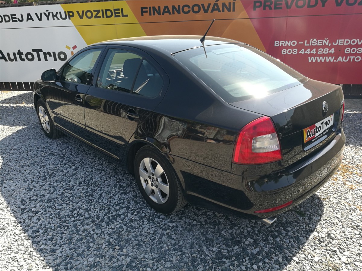 skoda-octavia-1-6-tdi-ambiente - 3