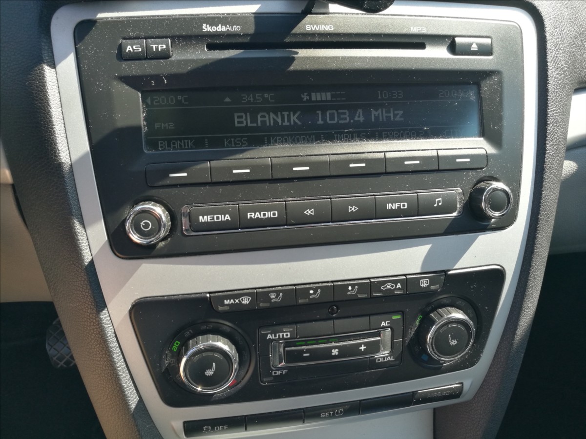 skoda-octavia-1-6-tdi-ambiente - 6