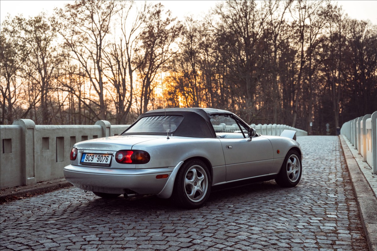 mazda-mx-5-1-6-dolozitelne-km-28229 - 3