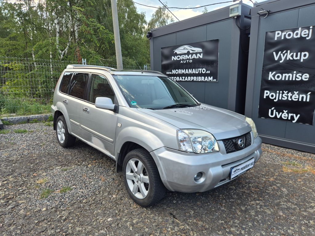 Nissan 2.2dCi 100kW 4x4, tažné, webasto