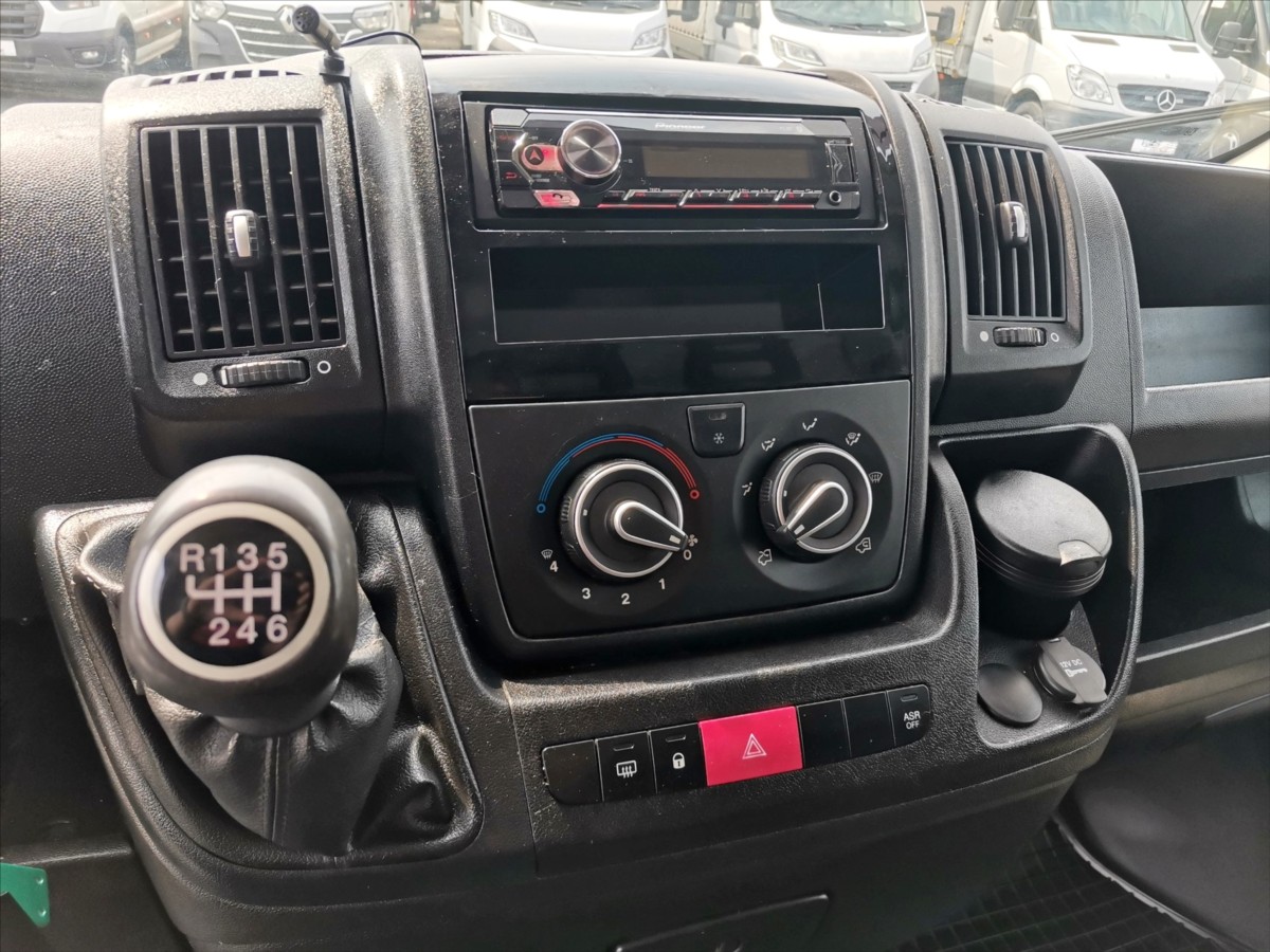 peugeot-boxer-2-0hdi-120kw-skrin-8palet-cr - 8