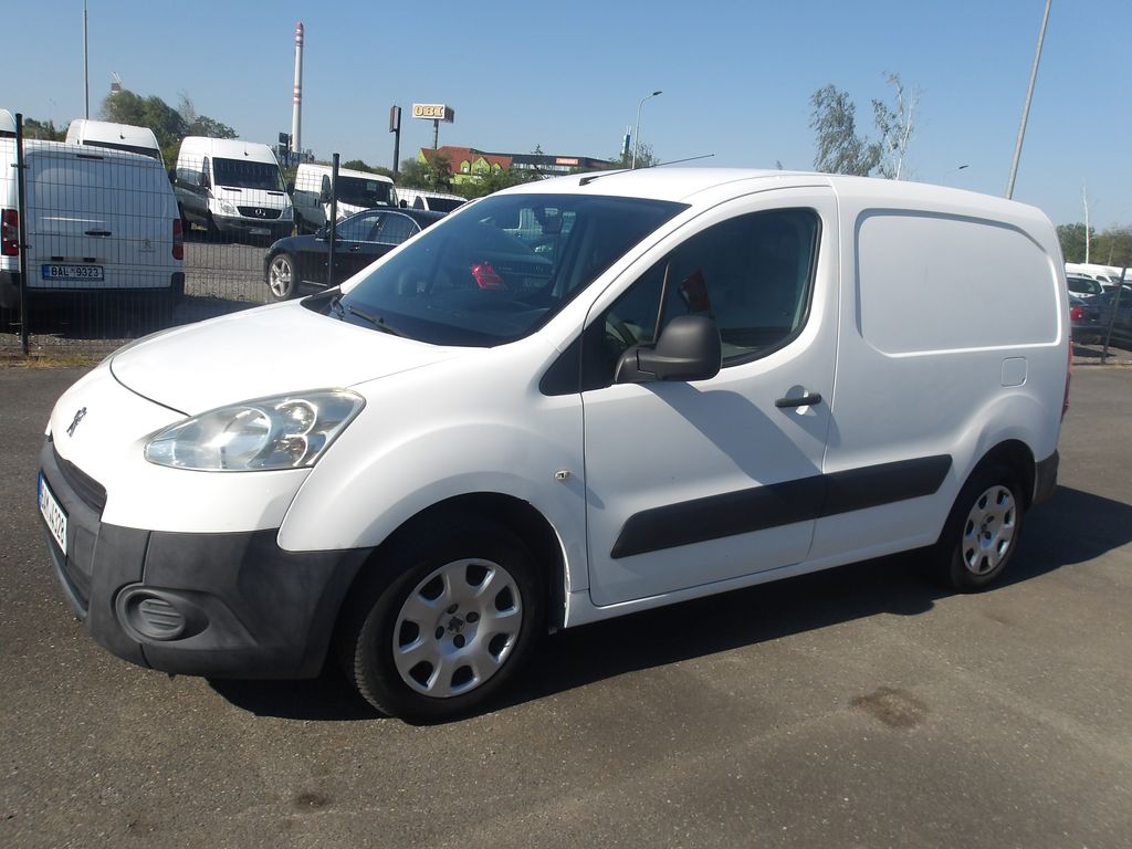 peugeot-partner-1-6hdi-3-mista-nova-stk - 1