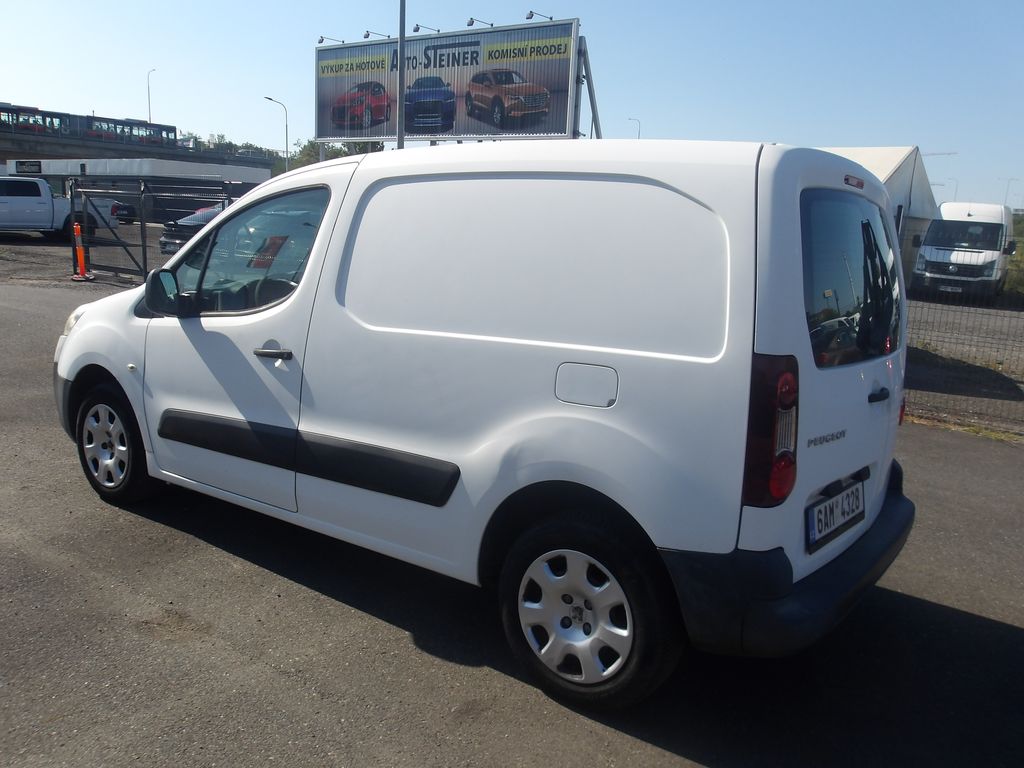 peugeot-partner-1-6hdi-3-mista-nova-stk - 8