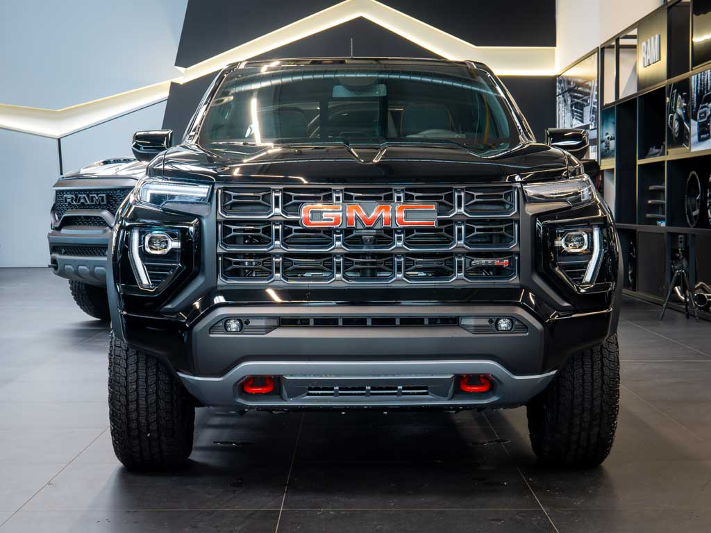 gmc-canyon-2-7-at4-premium-headup-2-lift - 9