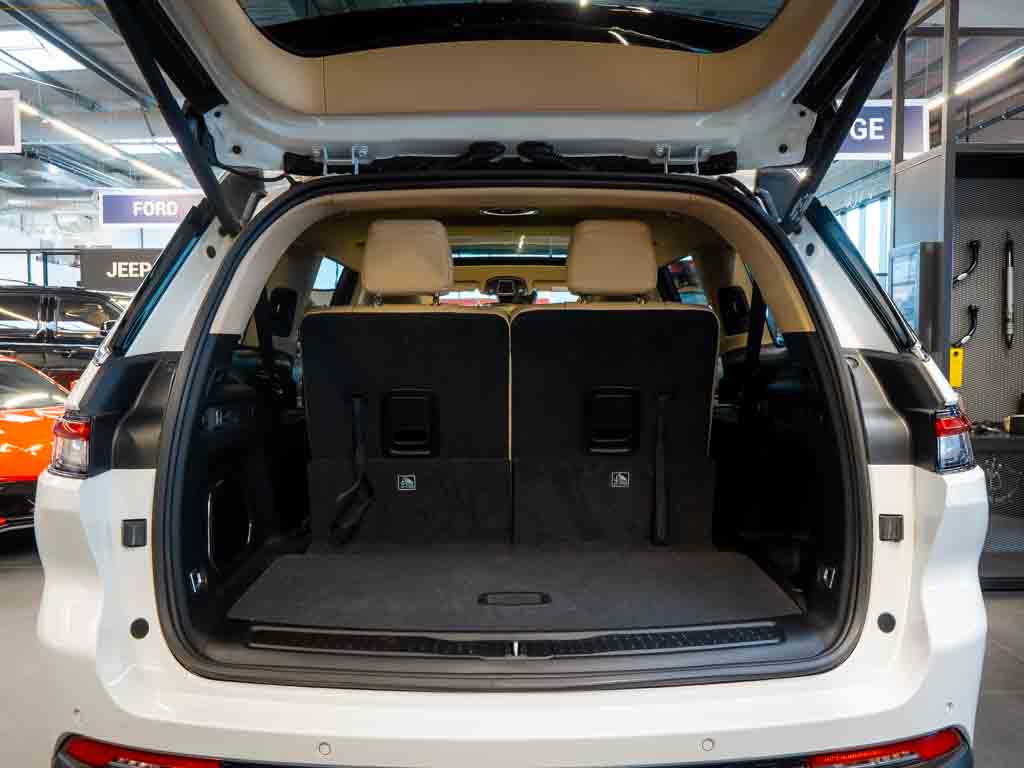 jeep-grand-cherokee-3-6-limited-l-4x4-luxury-7mist - 4