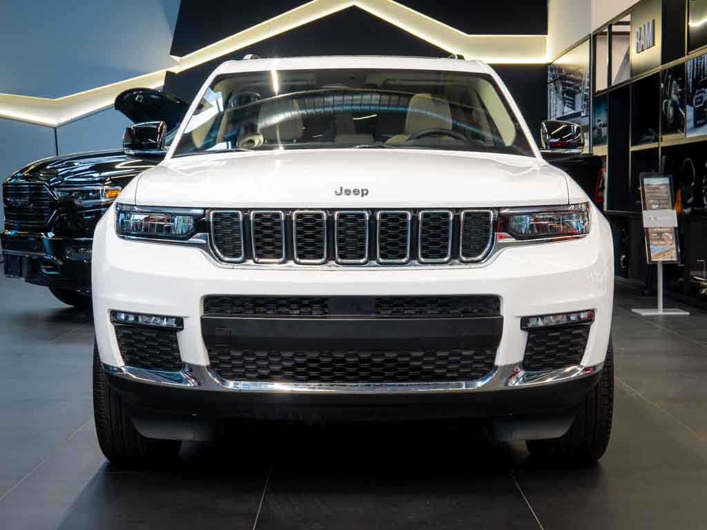 jeep-grand-cherokee-3-6-limited-l-4x4-luxury-7mist - 8