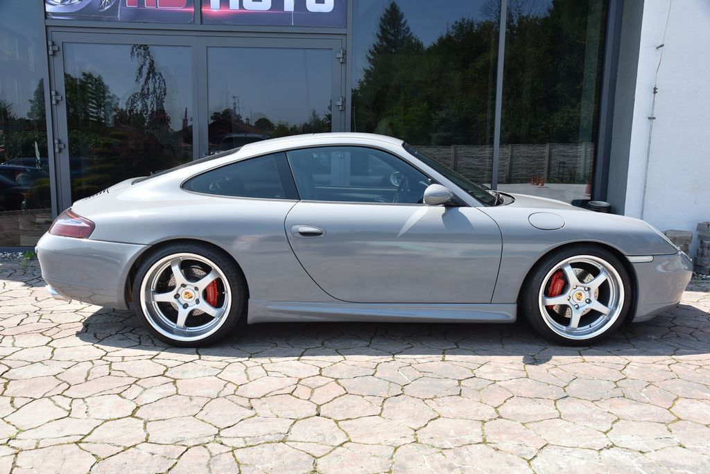 porsche-911-carrera-4-300-ps - 6