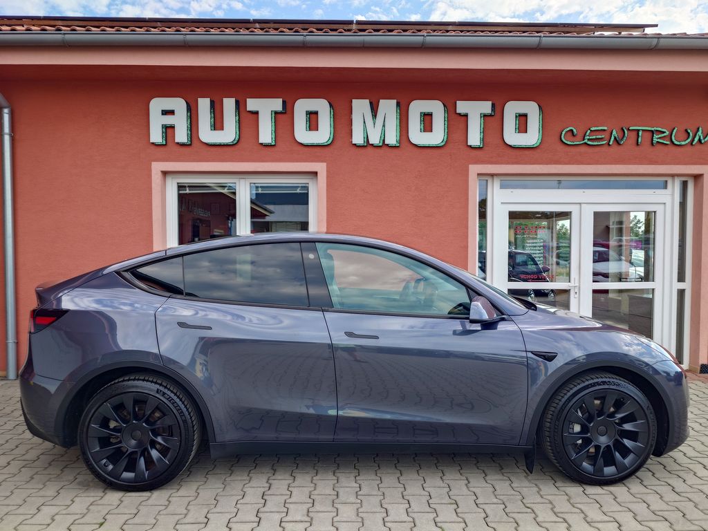 tesla-model-y-long-range-dual-motor-378-kw - 4