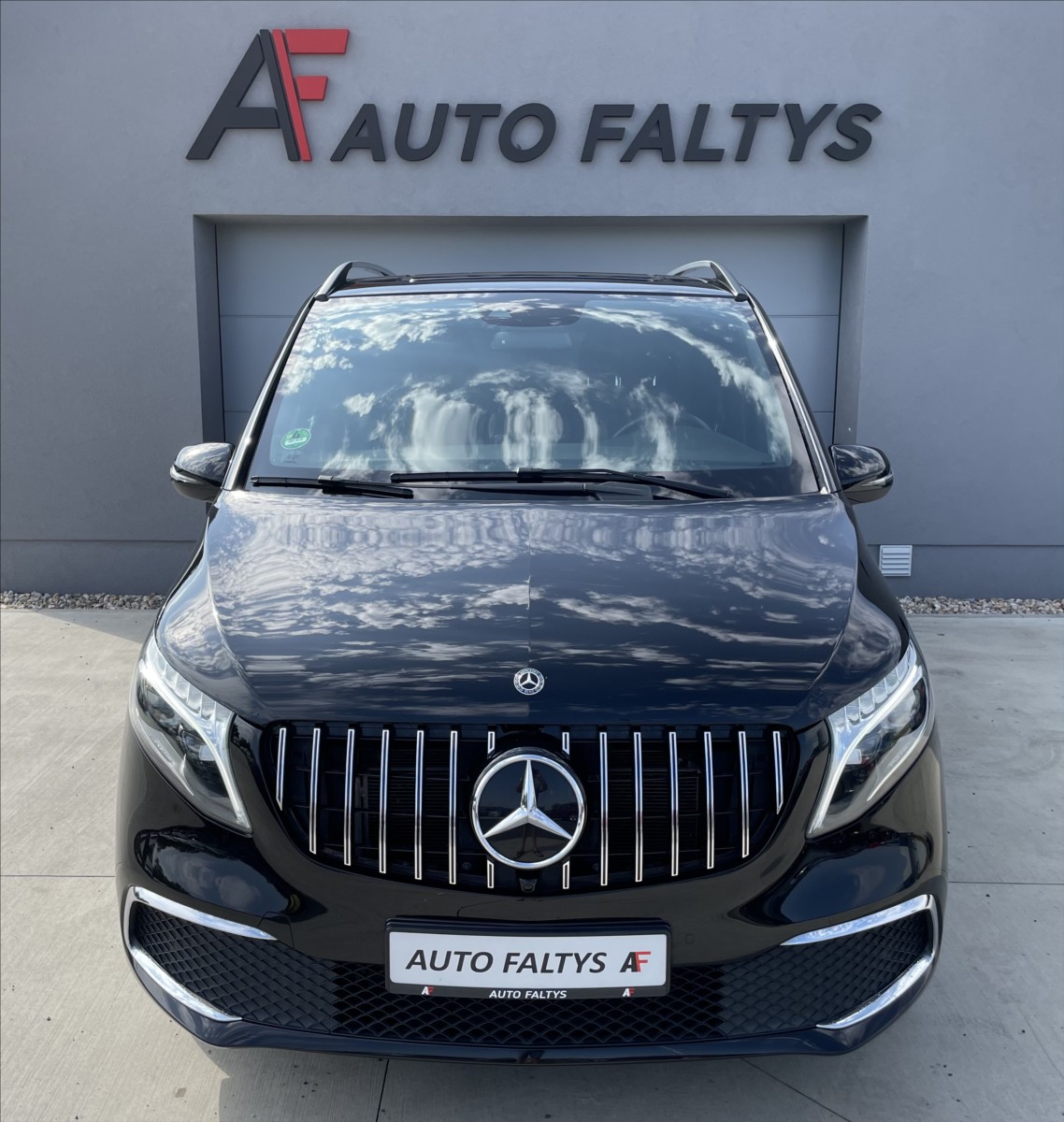 mercedes-benz-tridy-v-2-0-250d-4matic-long-cr-1-maj - 7