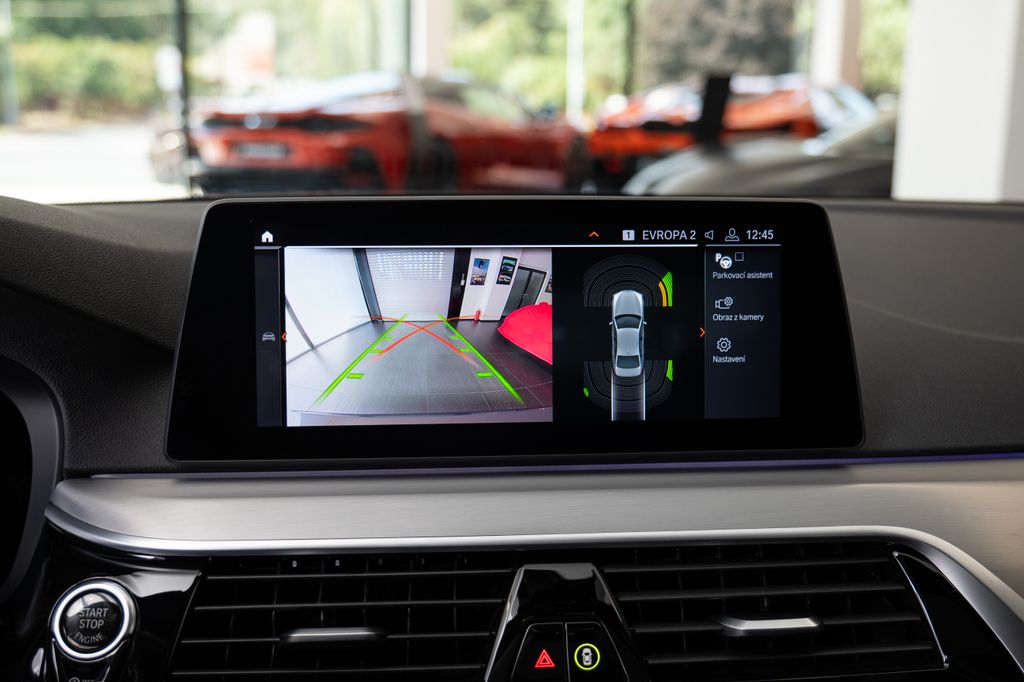 bmw-rada-5-d-xdrive-harmankardon-ventilovana-sedadla - 9