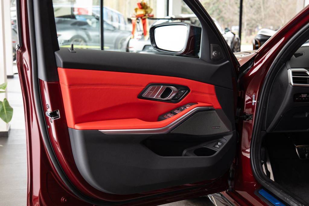 bmw-m3-competition-touring-xdrive-aventurine-red-h-k - 6