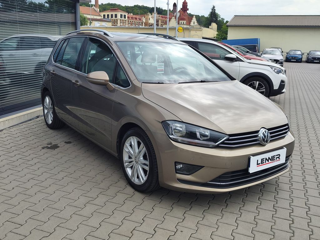 volkswagen-golf-sportsvan-1-2-tsi-81kw-bluemotion - 2