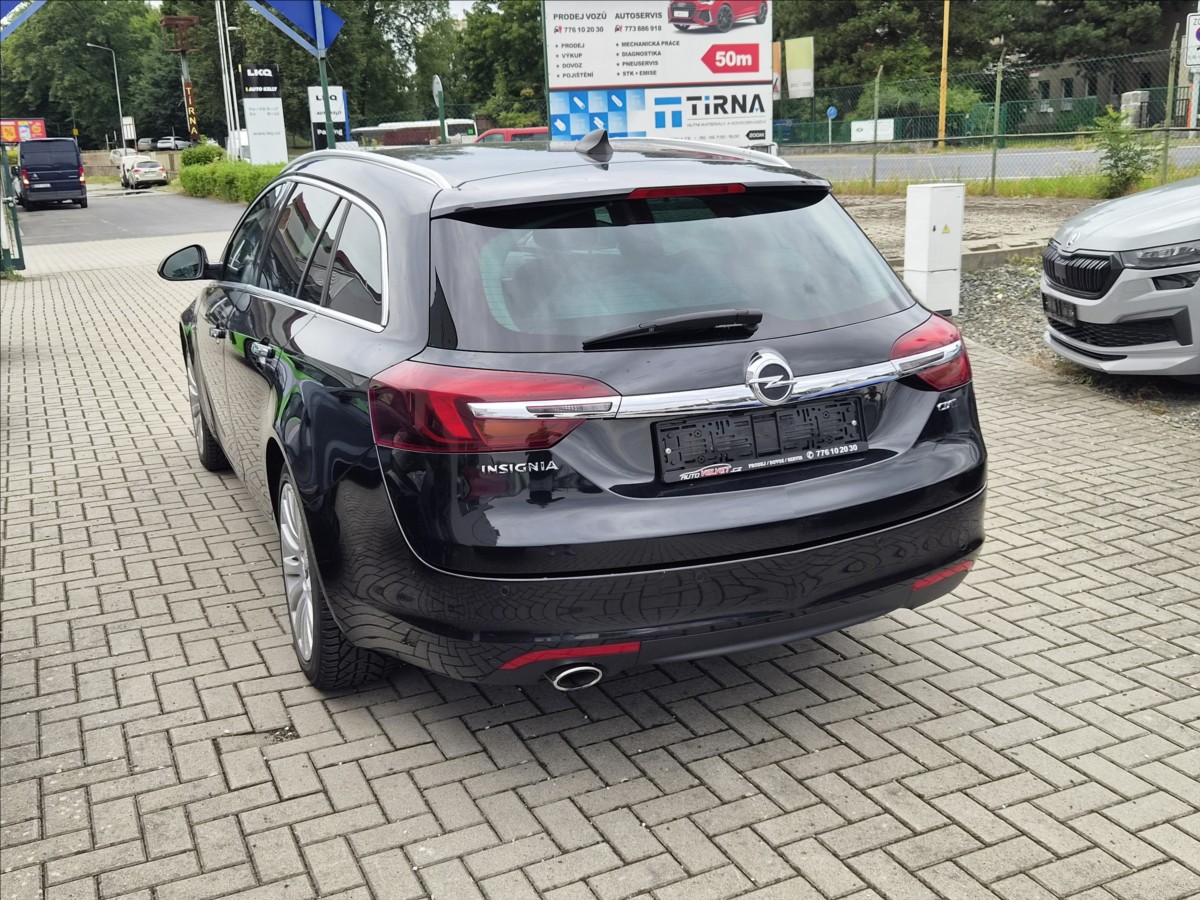 opel-insignia-2-0-cdti-vyhr-sedacky-kamera - 1
