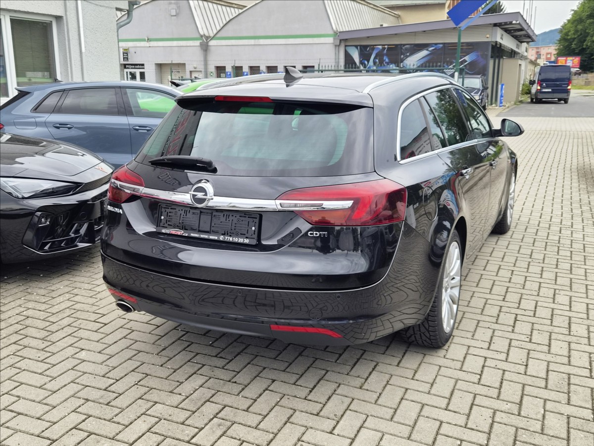 opel-insignia-2-0-cdti-vyhr-sedacky-kamera - 2