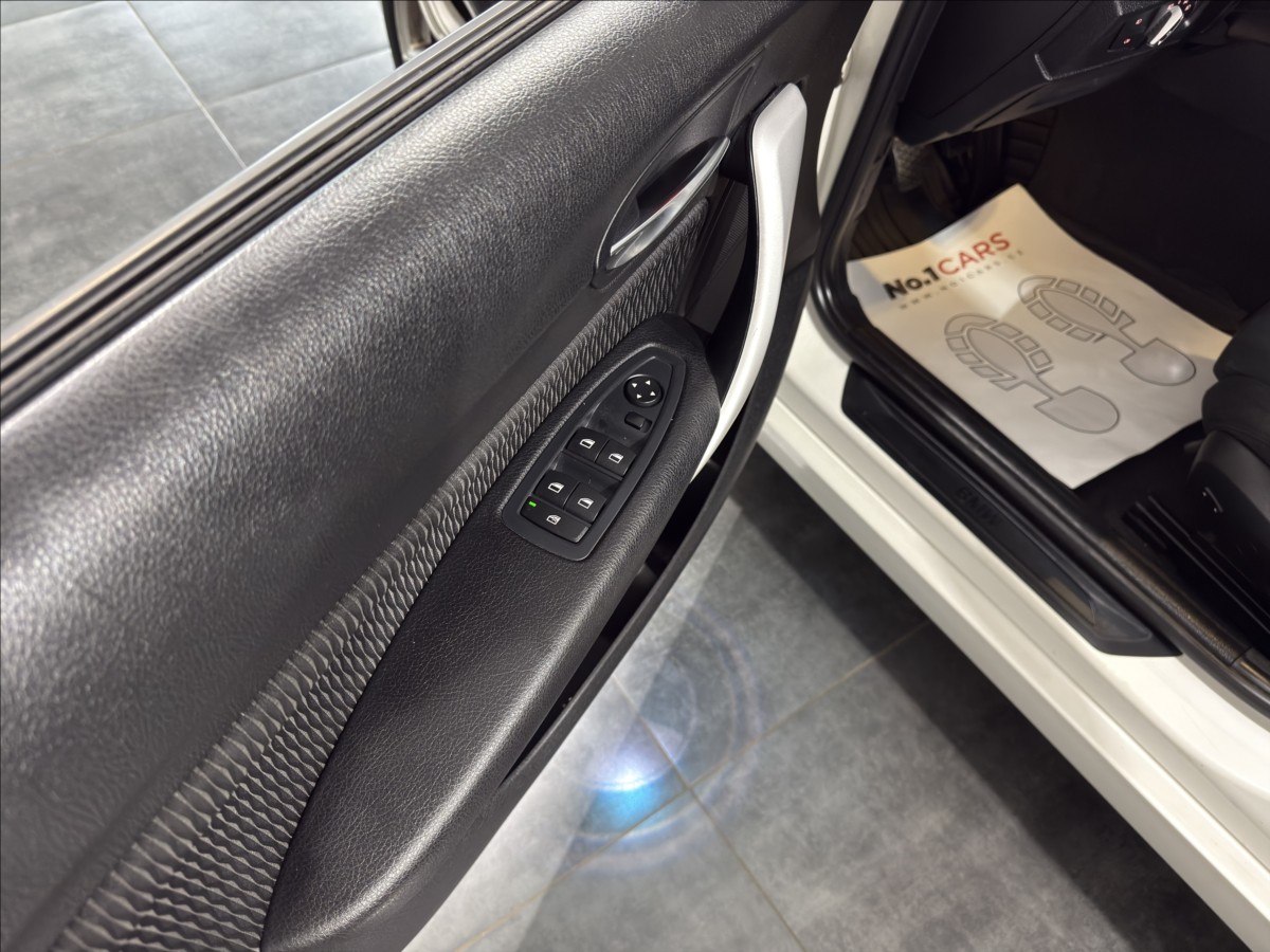 bmw-rada-1-1-6-116i-bi-xen-led-sport - 6