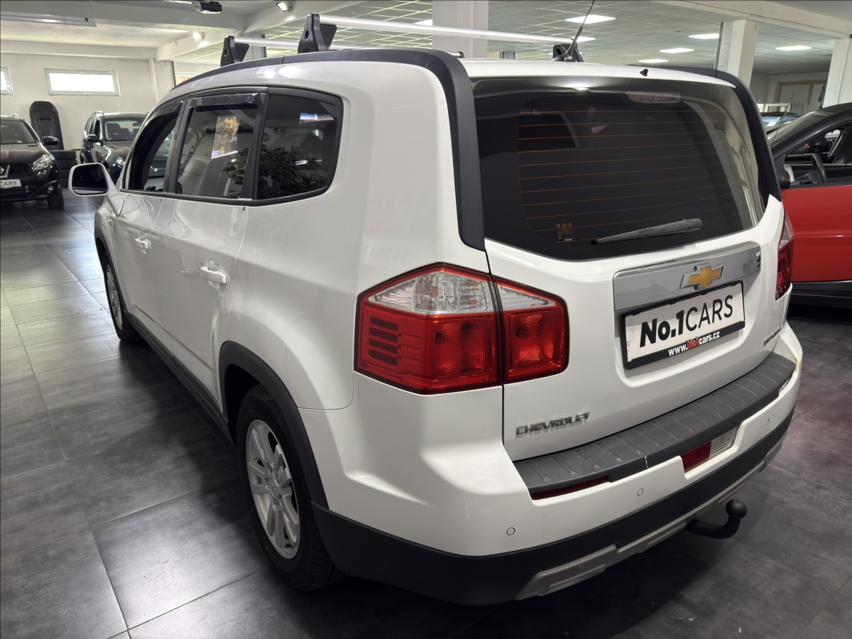 chevrolet-orlando-1-8-i-lt-7-mist-ac-tz-cr-top - 3
