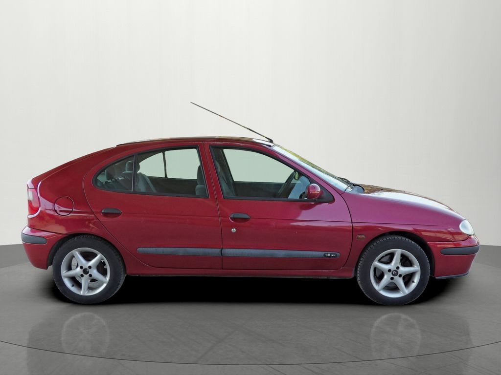renault-megane-1-6i-16v-79kw-klima-alu - 4