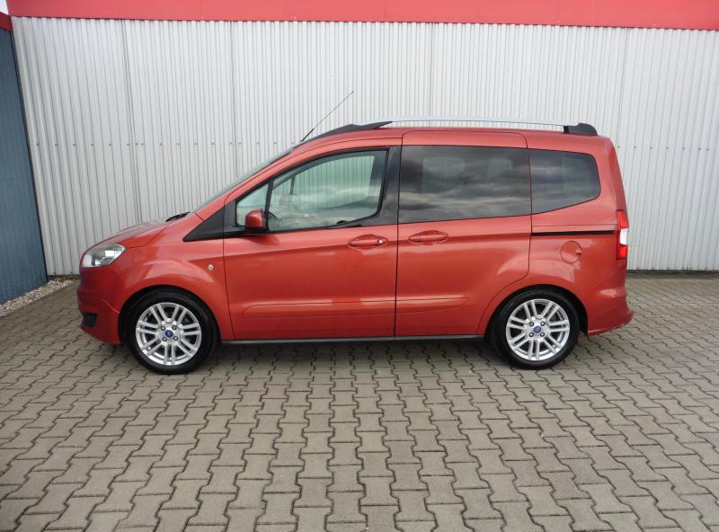 ford-tourneo-courier-1-0-ecoboost-74-kw - 2