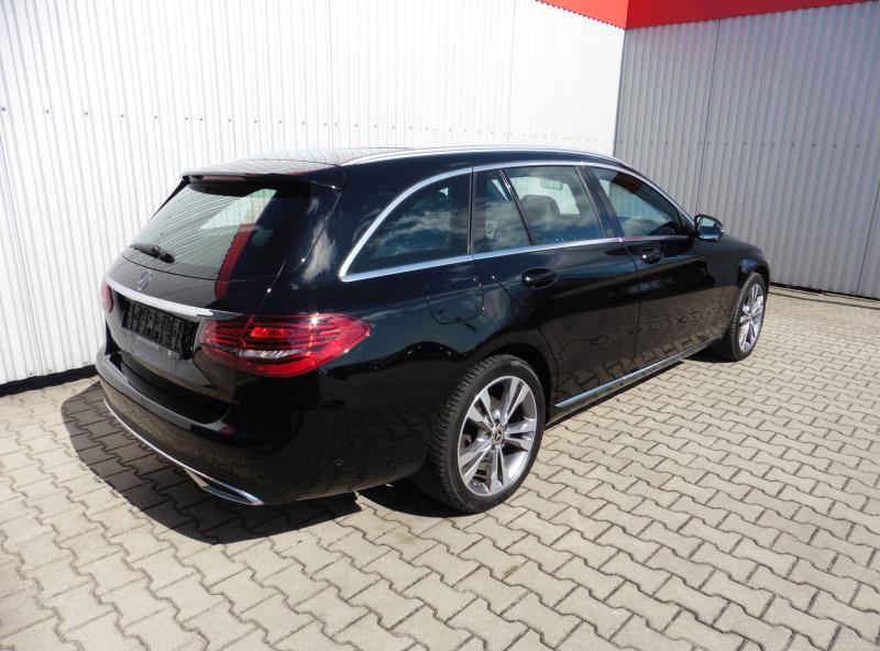 mercedes-benz-tridy-c-220d-4matic-avantgarde-navi - 2