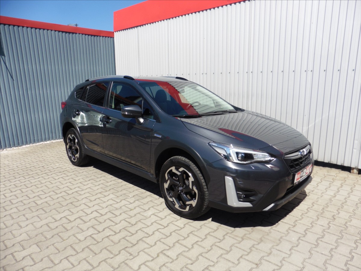 subaru-xv-2-0-exclusive-awd-a-t-eyesigh - 1