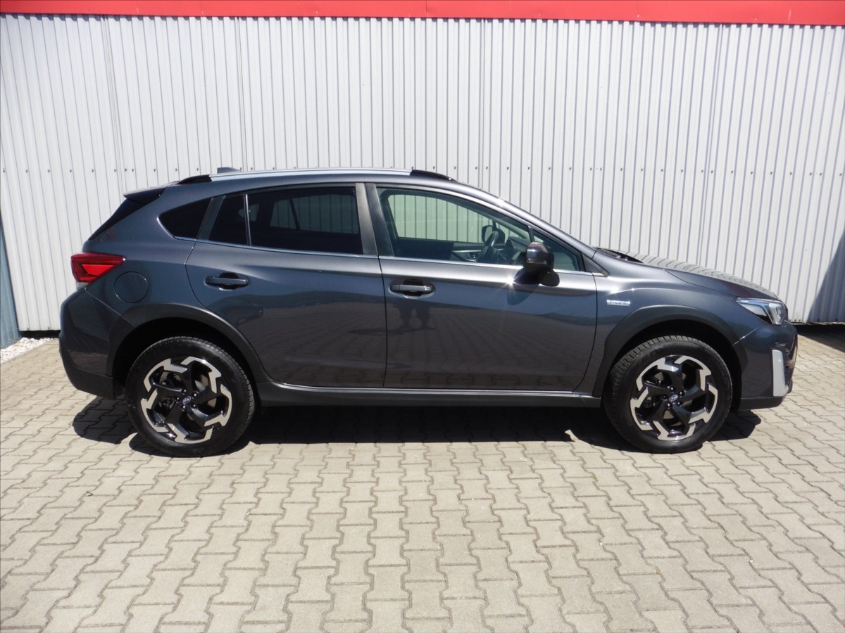 subaru-xv-2-0-exclusive-awd-a-t-eyesigh - 5