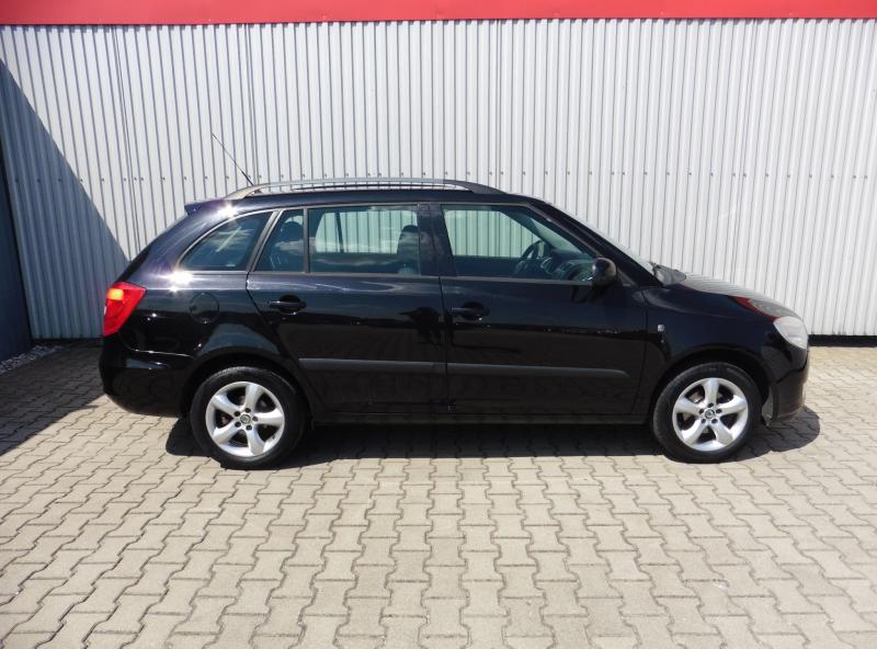 skoda-fabia-combi-1-4i-16v-elegance-vyhr-s - 4