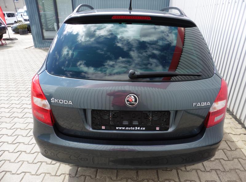 skoda-fabia-ii-combi-1-2-tsi-elegance-77kw - 6