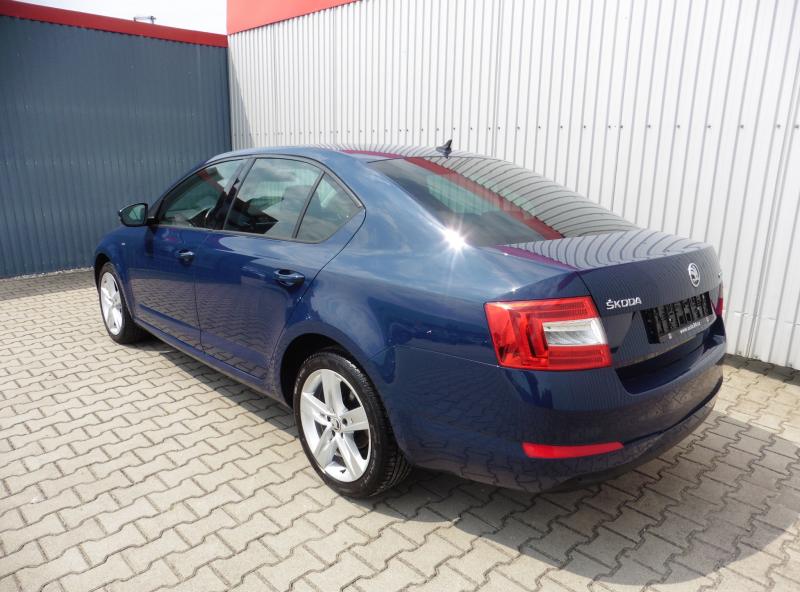 skoda-octavia-iii-1-2-tsi-joy-vyhr-sed-te - 4