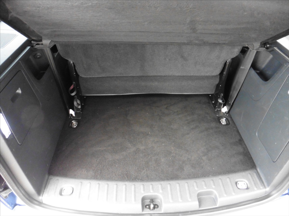 volkswagen-caddy-1-4-maxi-1-4-tsi-comfortline-7-mist - 8