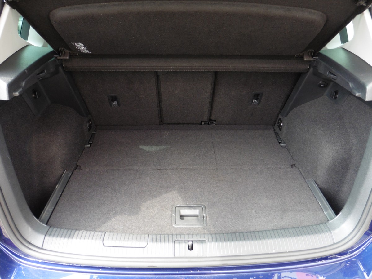 volkswagen-golf-sportsvan-2-0-tdi-comfortline-navi - 6