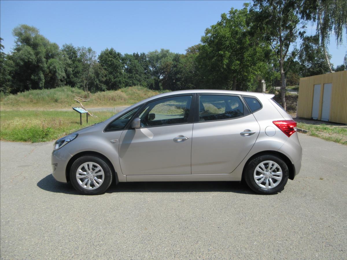 hyundai-ix20-1-4-i-klima-tazne-nove-v-cr - 5