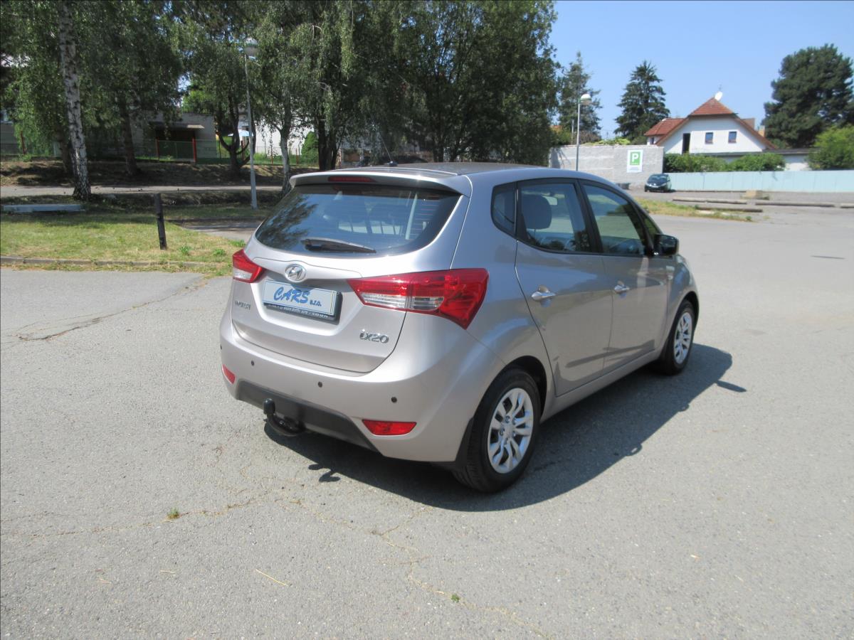 hyundai-ix20-1-4-i-klima-tazne-nove-v-cr - 8