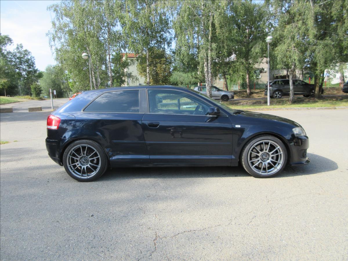 audi-a3-1-8-tfsi-118kw-navi-alu-oz-sport-vyfuk - 9
