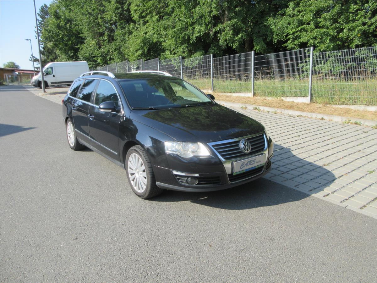 volkswagen-passat-2-0-fsi-110kw-4x4-kuze-xenon-nove-v-cr - 1