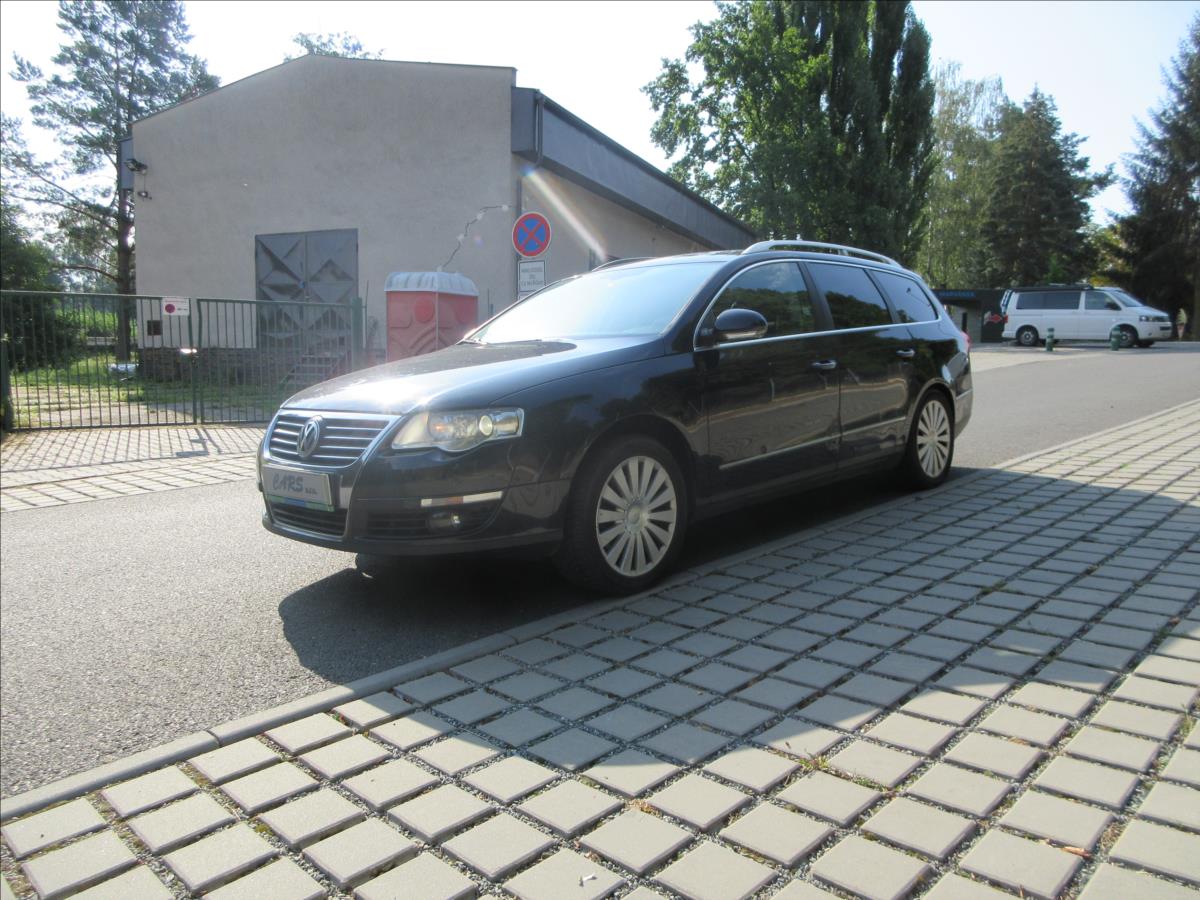 volkswagen-passat-2-0-fsi-110kw-4x4-kuze-xenon-nove-v-cr - 3