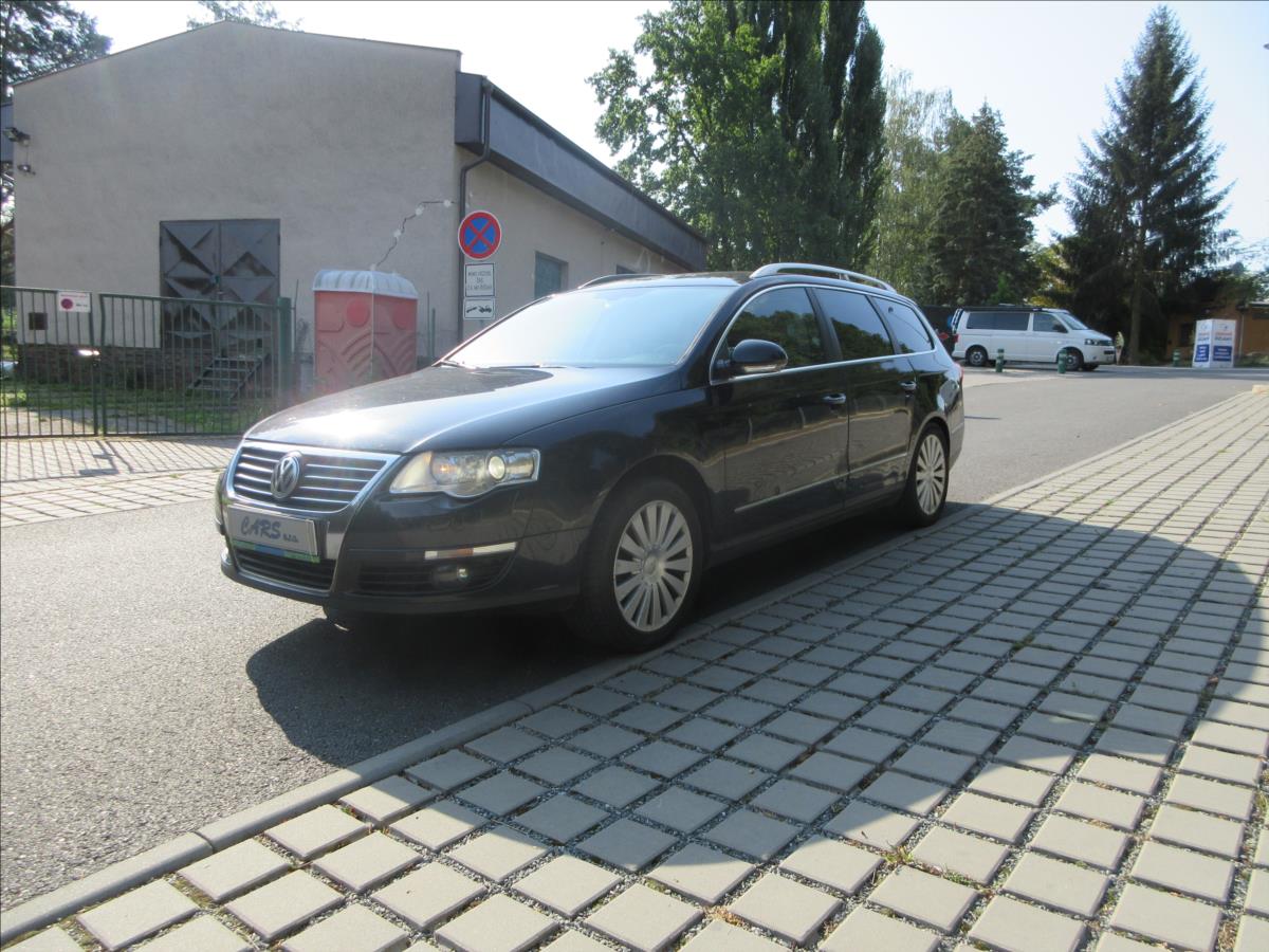 volkswagen-passat-2-0-fsi-110kw-4x4-kuze-xenon-nove-v-cr - 4