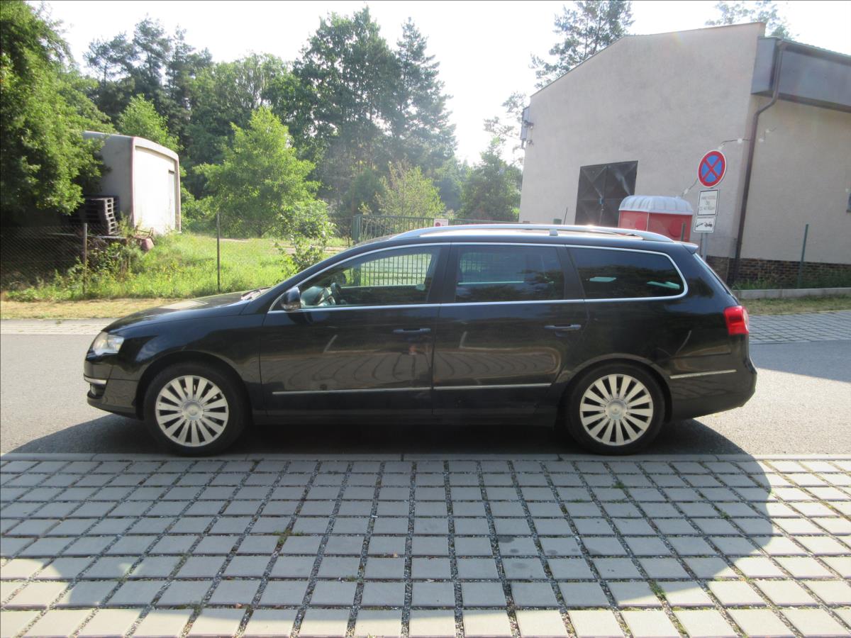 volkswagen-passat-2-0-fsi-110kw-4x4-kuze-xenon-nove-v-cr - 5